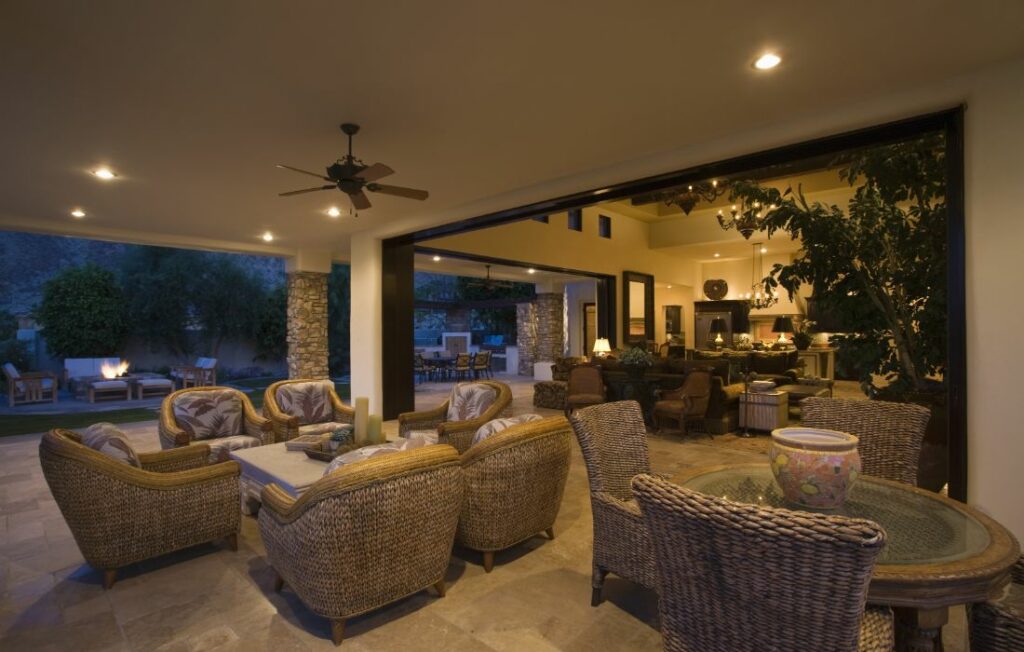 CALIFORNIA ROOM