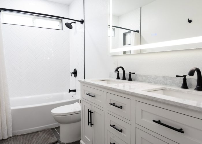 Finished Photo of a remodeled bathroom.